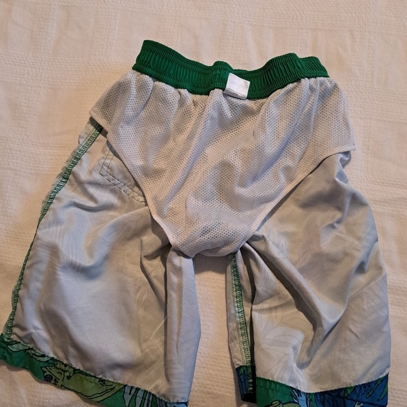 Hanna Andersson boys size 130 of 8 green swim shorts, GUC - Picture 5 of 5